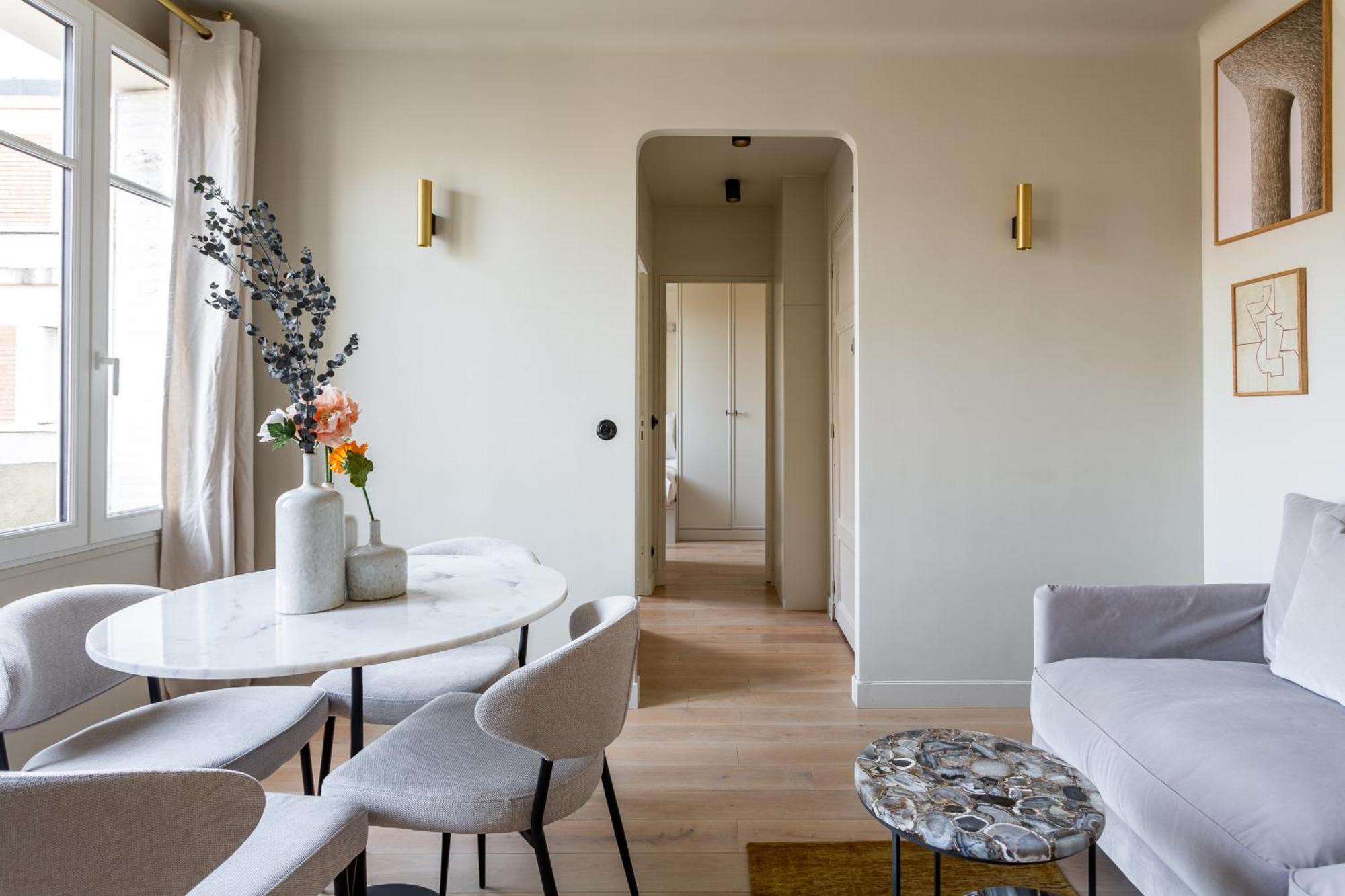 The Carla Suite Eiffel Tower View Paris Exterior photo
